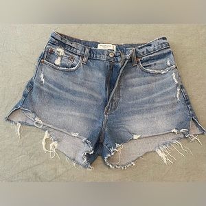 Abercrombie curve love high rise mom short